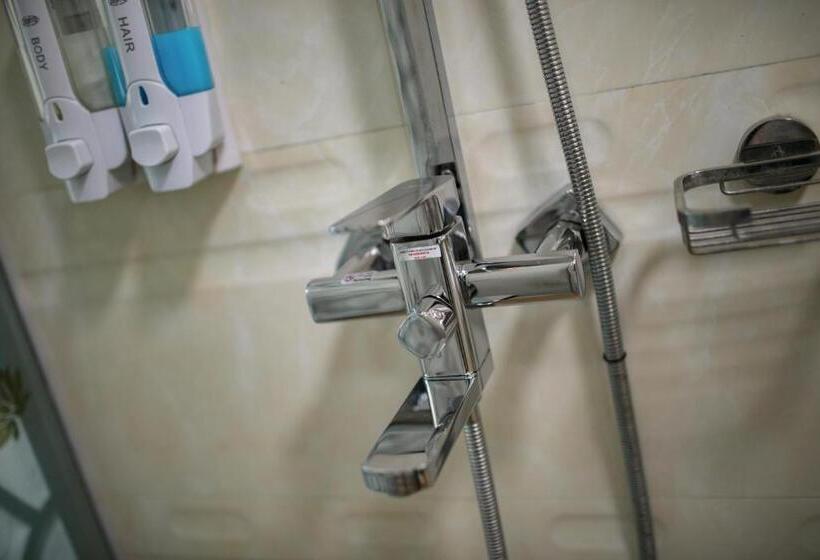 اتاق لوکس با چشمانداز شهر, Sapa Luxury