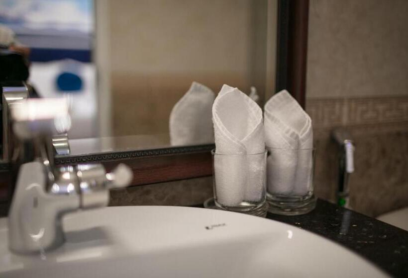 اتاق لوکس با چشمانداز شهر, Sapa Luxury