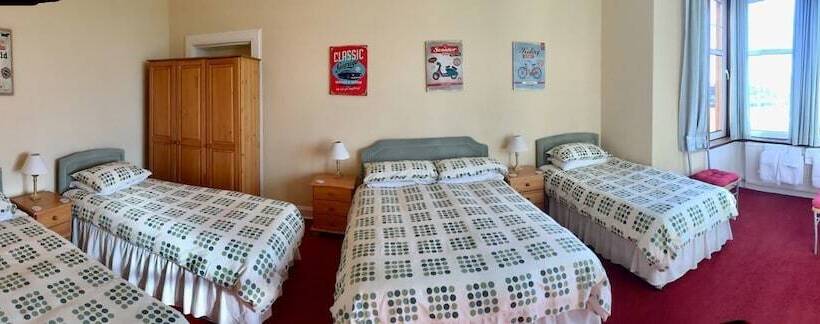 Pokój Rodzinny, Rowanbank House