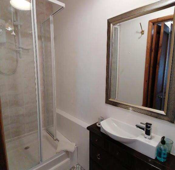 Pokój Standard, Rowanbank House