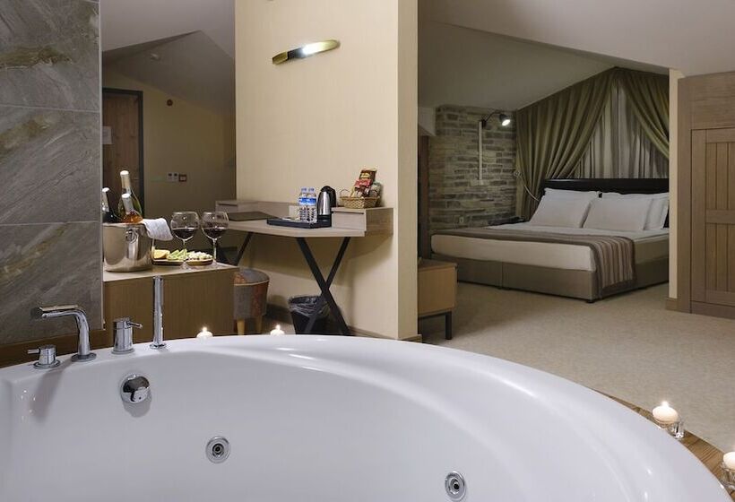 חדר פנטהאוז, Mata Butik