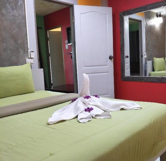 Delüks Bungalov, Baan Chid Talay