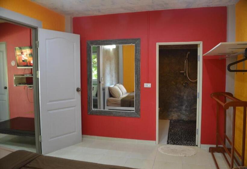 Delüks Bungalov, Baan Chid Talay