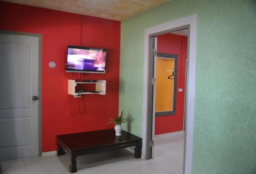 Delüks Bungalov, Baan Chid Talay