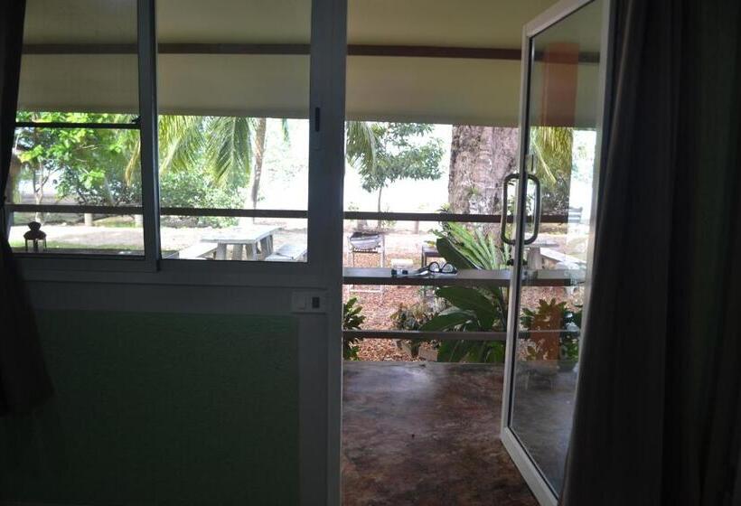 Delüks Bungalov, Baan Chid Talay