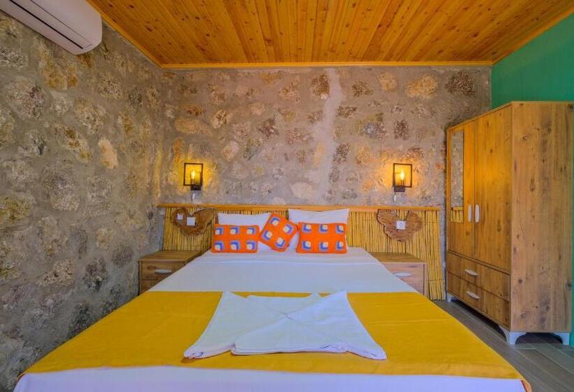 Люкс Вид на Море, Faralya Yoruk Evi Suite   Adults Only
