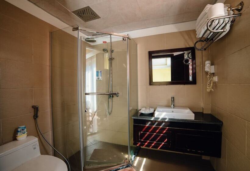 اتاق لوکس خانوادگی, Ladybird Sapa