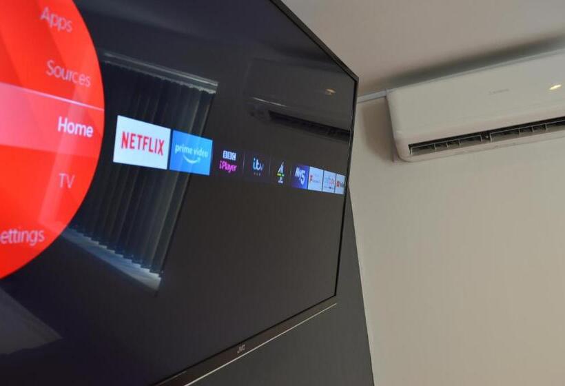 デラックスルーム, Bell Gate House