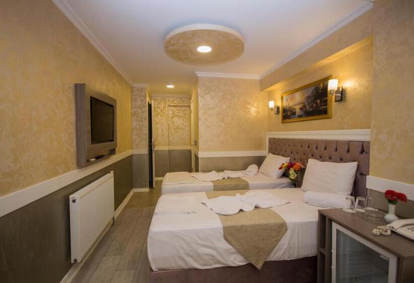 اتاق استاندارد سه نفره, Bestur