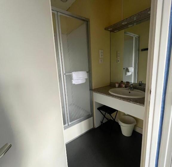 패밀리 룸, Le Phare