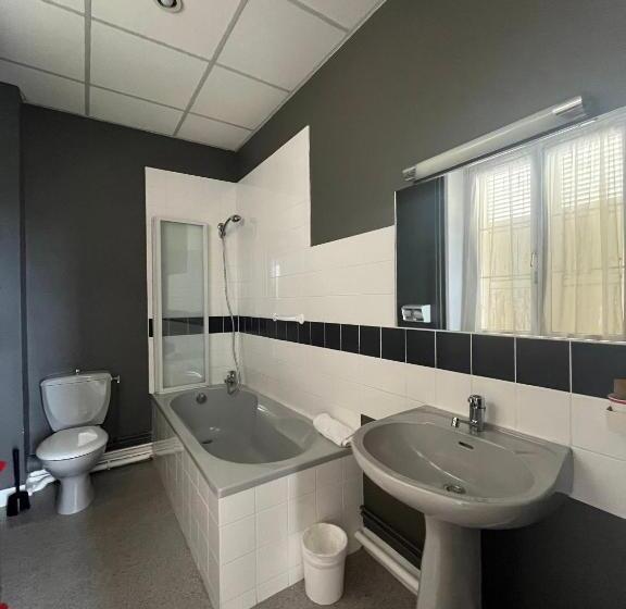 스탠다드 룸, Le Phare