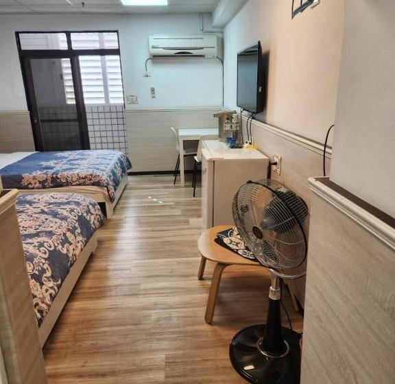 اتاق استاندارد چهار تخته, Chihpen Hot Spring