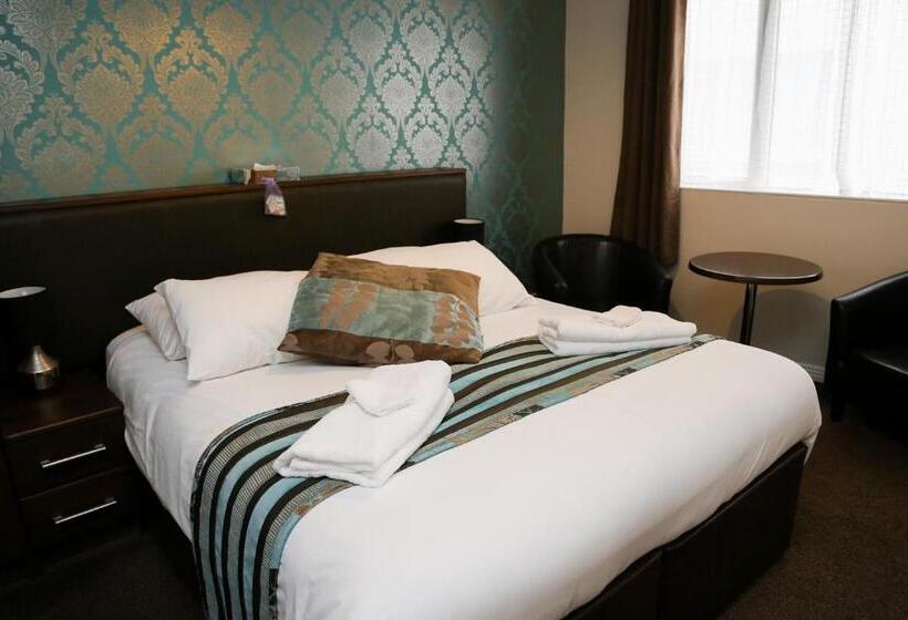 Basic-huone, Avarest House Bb Adults Only