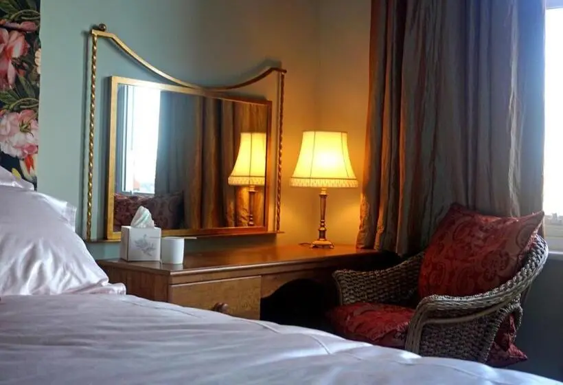 キングサイズベッドのスーペリアルーム, Chilton House