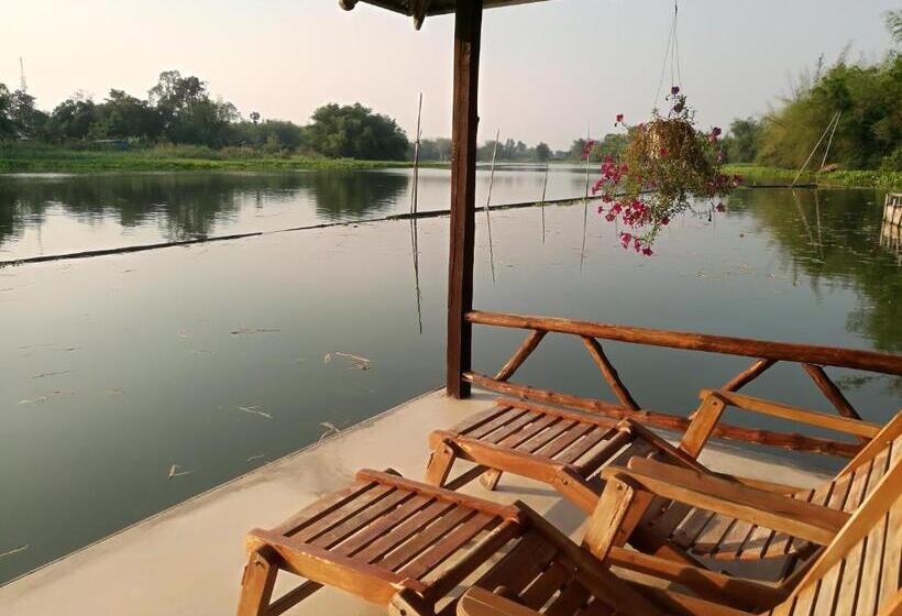 סוויטה עם נוף לנהר, River Marina Resort