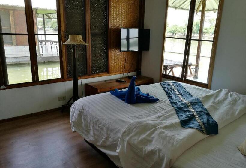 סוויטה עם נוף לנהר, River Marina Resort