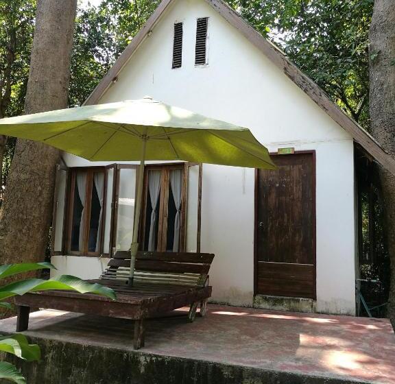 חדר דלוקס נוף לגינה, River Marina Resort