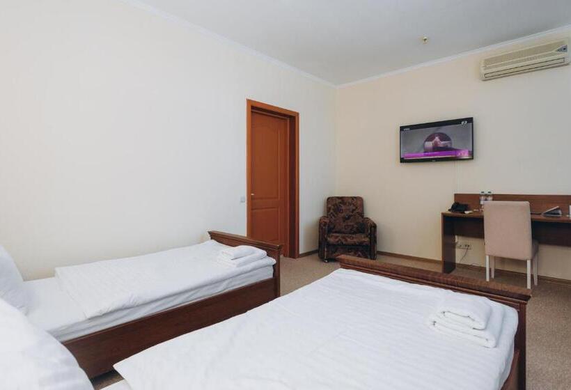 スタンダードルーム, Voskresensky