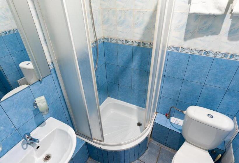 スタンダードルーム, Voskresensky