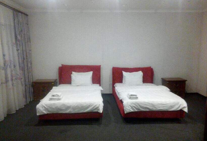 スタンダードルーム, Voskresensky