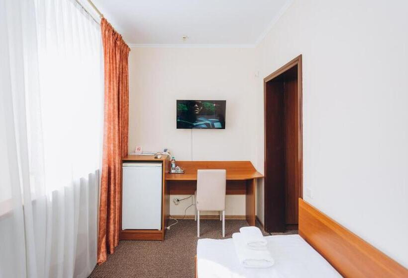 スタンダードシングルルーム, Voskresensky