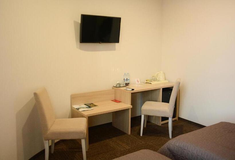 スーペリアールーム, Voskresensky