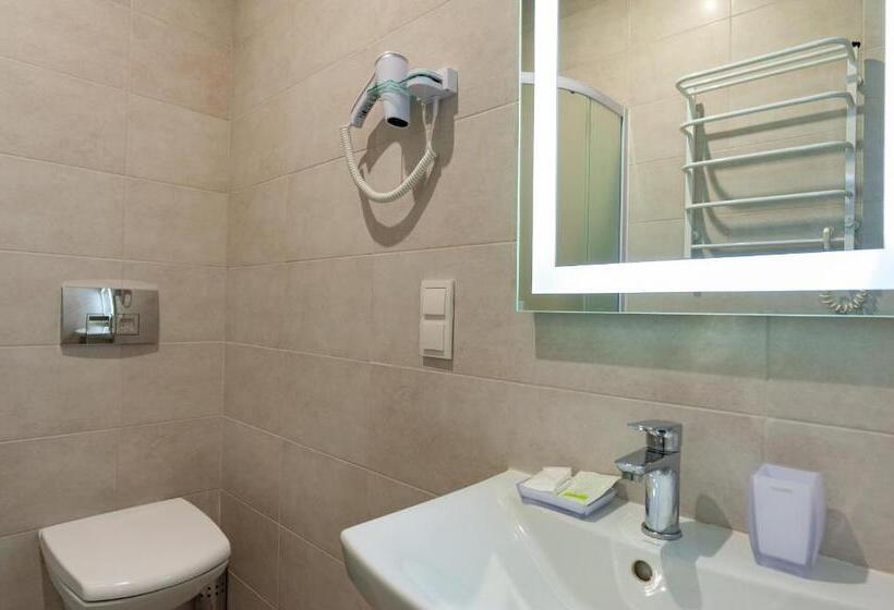 スーペリアールーム, Voskresensky