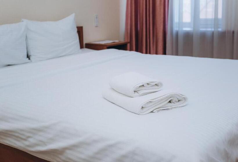 スタンダードルーム, Voskresensky