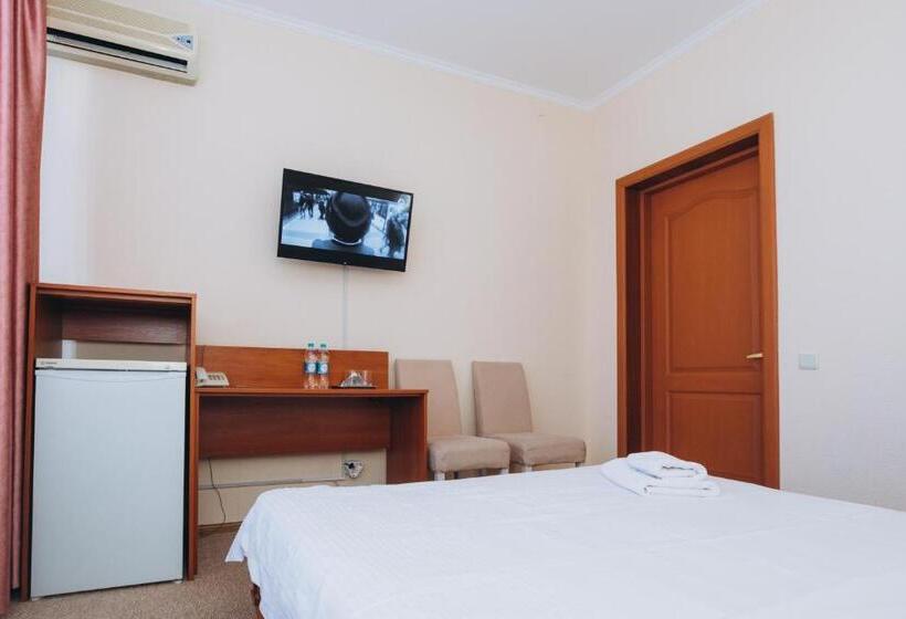 スタンダードルーム, Voskresensky