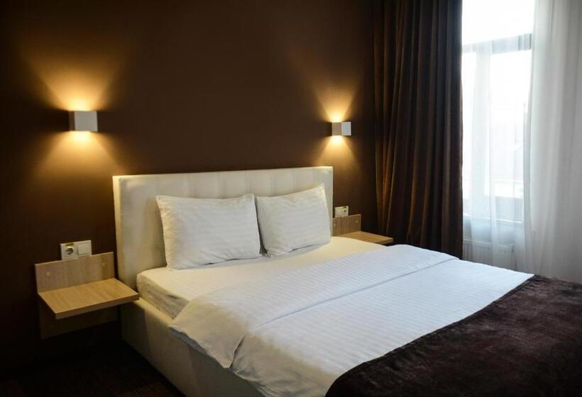 スーペリアールーム, Voskresensky