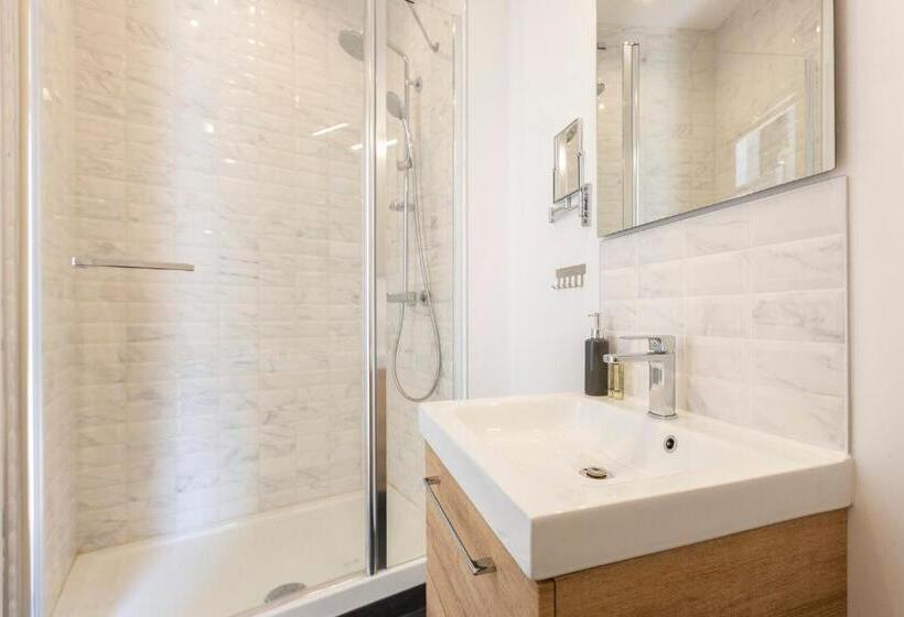 标准工作室, Apparts  Rennes Bnb Duhamel  Centre Gare