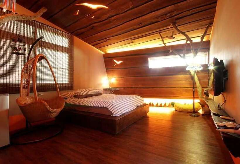 اتاق استاندارد, Ha Cheese B&b