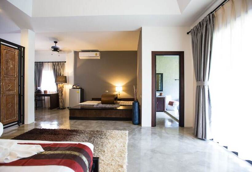 جناح مطل على البحر, Sannot Riverside Boutique