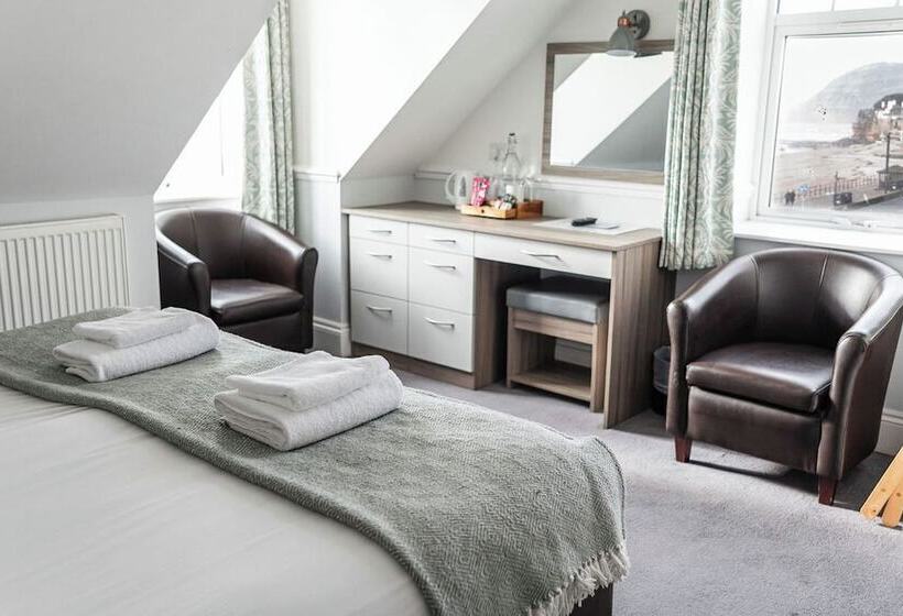 オーシャンビュースタンダードルーム, The Kingswood