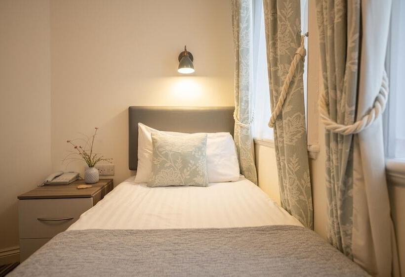 スタンダードシングルルーム, The Kingswood