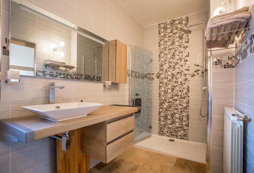 スタンダードルーム, Domaine Les Cigales