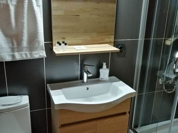 商务房间, Pinar Kir Evi