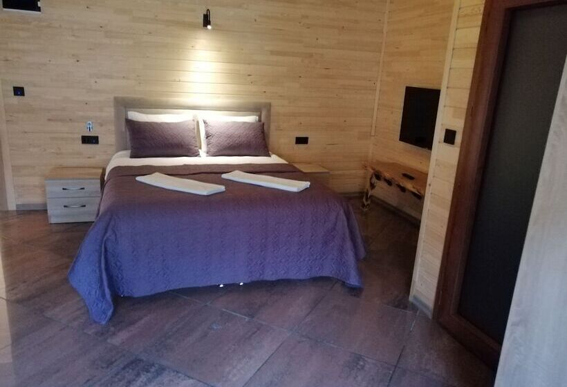 비즈니스룸, Pinar Kir Evi