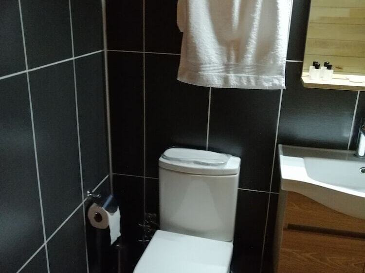 高级工作室, Pinar Kir Evi