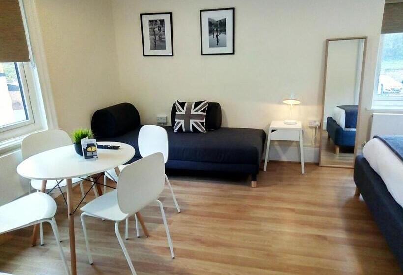 דירת חדר, Rioshouse George Inn