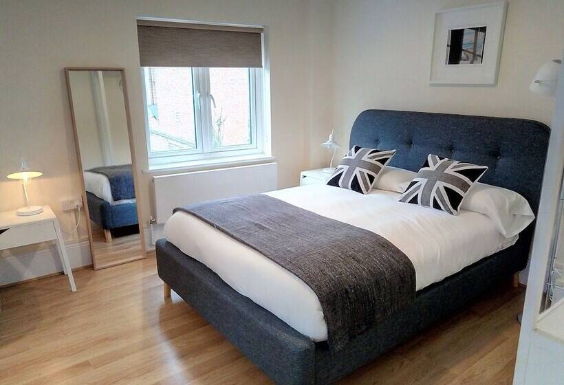 דירת חדר, Rioshouse George Inn