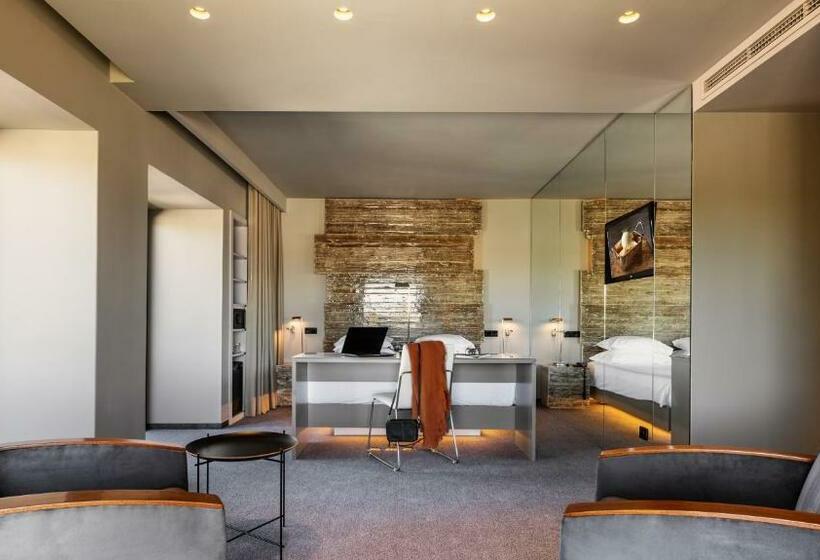 Junior Suite, Vitoria Stone