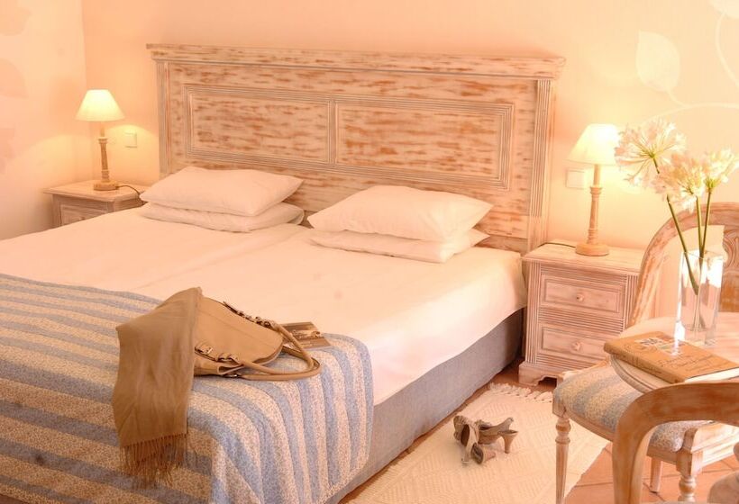 غرفة ديلوكس مطلّة علي البحر, Boutique Hotel Vivenda Miranda