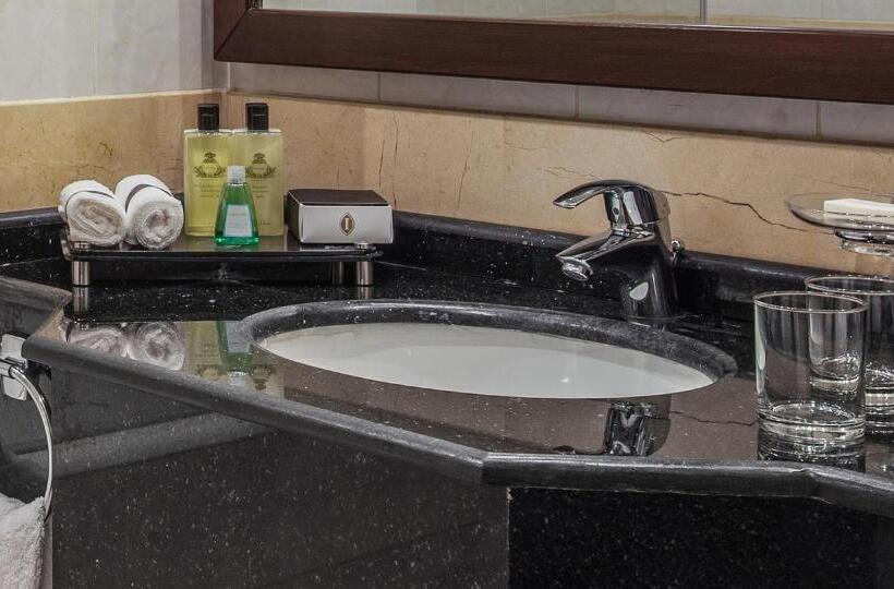 اتاق استاندارد با چشم‌انداز شهر, Intercontinental Dar Al Iman Madinah, An Ihg