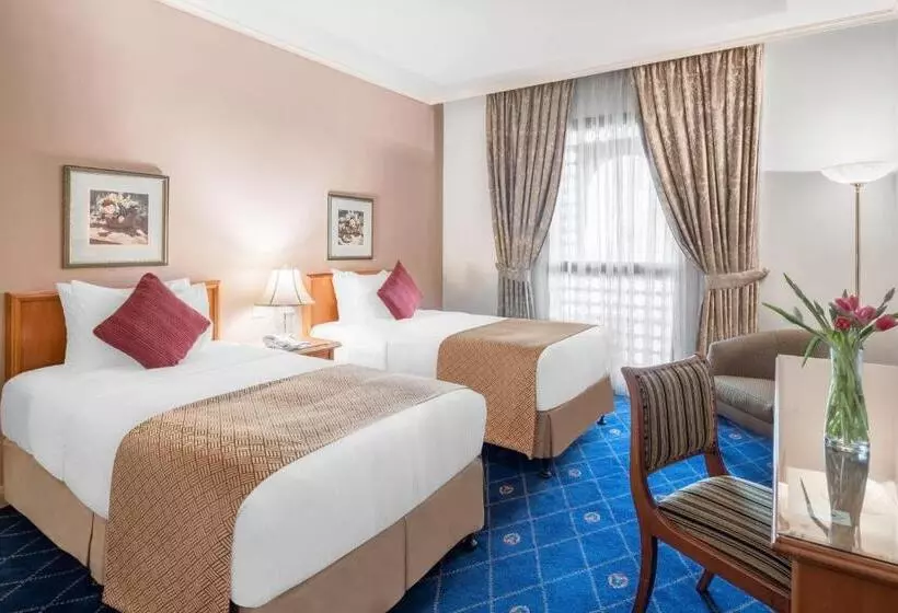 سوئیت ریاست جمهوری سه خوابه, Intercontinental Dar Al Iman Madinah, An Ihg