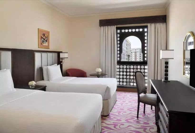 سوئیت ریاست جمهوری سه خوابه, Intercontinental Dar Al Iman Madinah, An Ihg