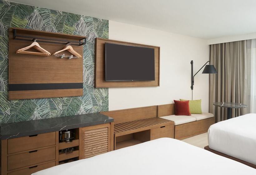 اتاق لوکس, Hotel Rumbao, A Tribute Portfolio Hotel