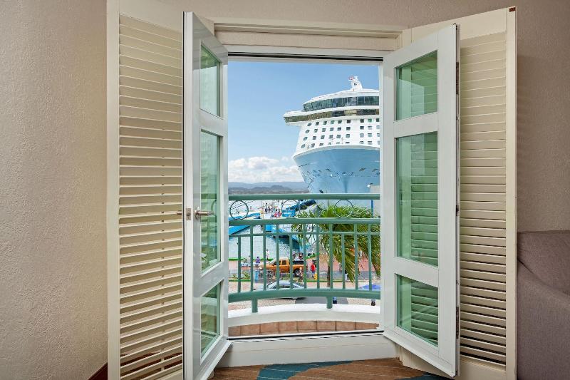 سوئیت با تخت بزرگ, Hotel Rumbao, A Tribute Portfolio Hotel