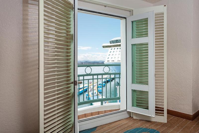 سوئیت با تخت بزرگ, Hotel Rumbao, A Tribute Portfolio Hotel