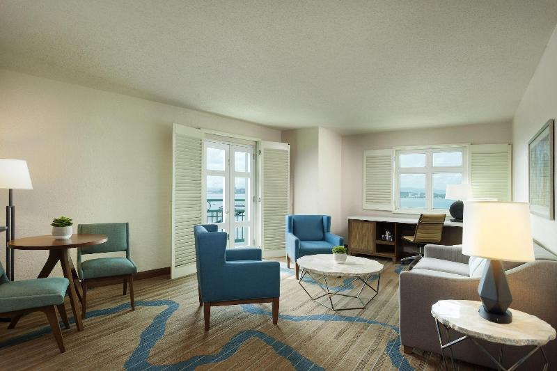 سوئیت با تخت بزرگ, Hotel Rumbao, A Tribute Portfolio Hotel